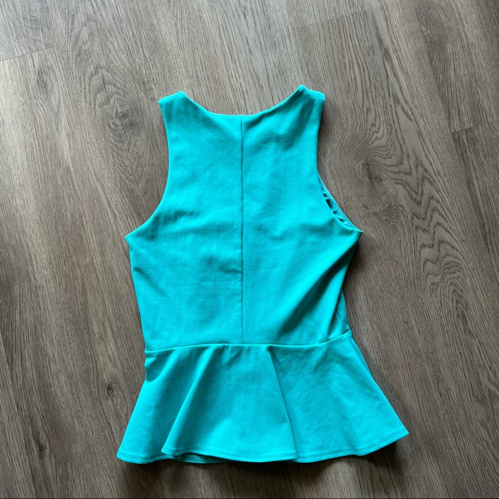 Bebe Women’s Small Aqua Peplum Tank Top Blouse w/ V-Neck Mesh Video - Picture 7 of 8